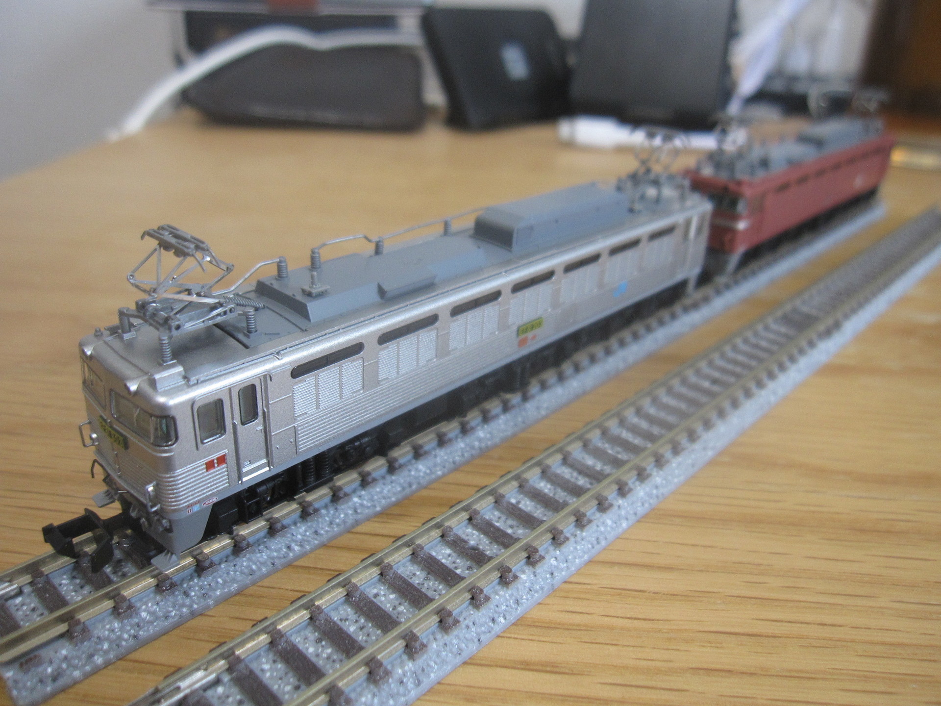 鉄道模型　EF81-300