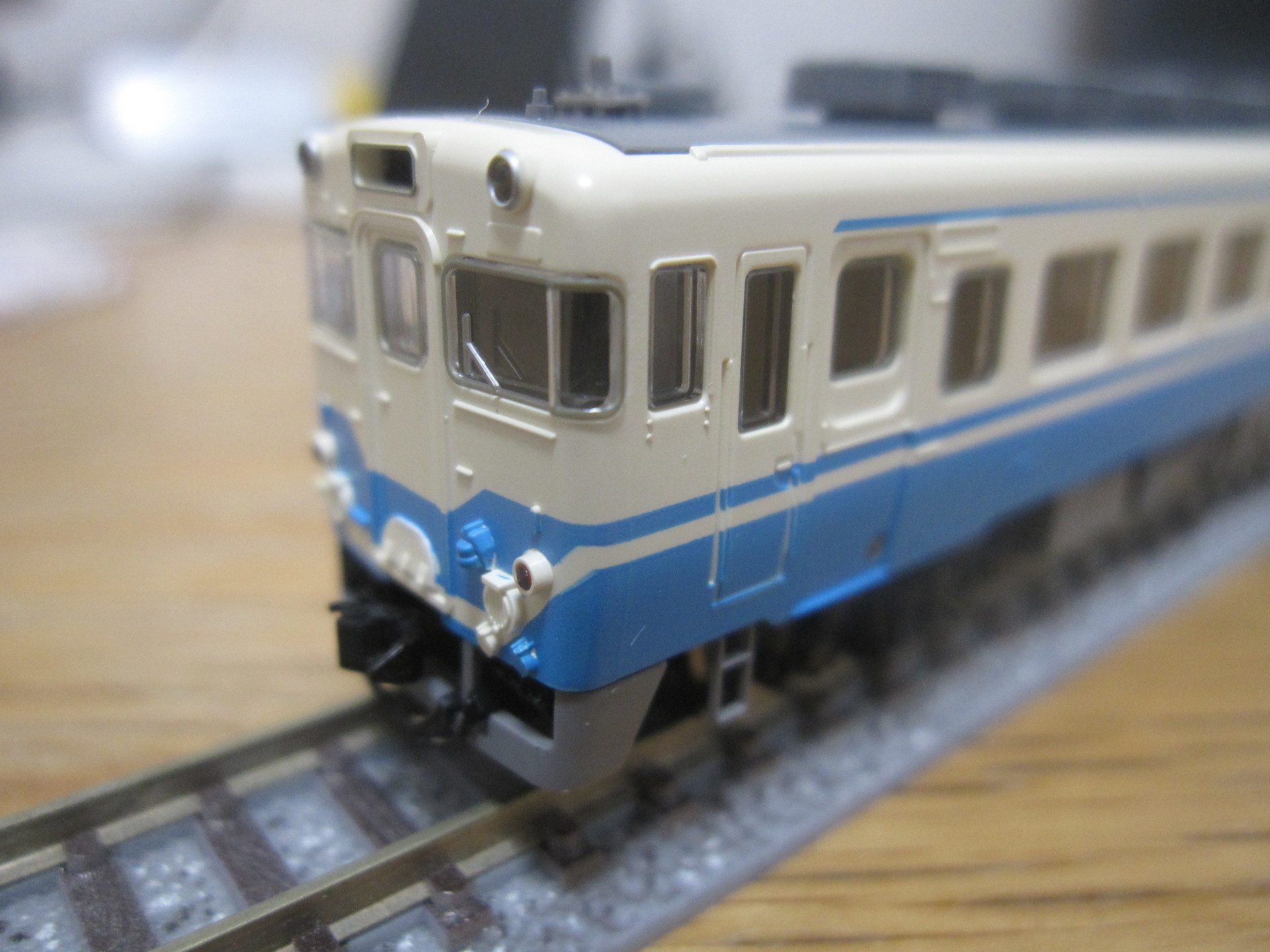 今回は少数入線です。 (tomix キハ58系 パノラミック