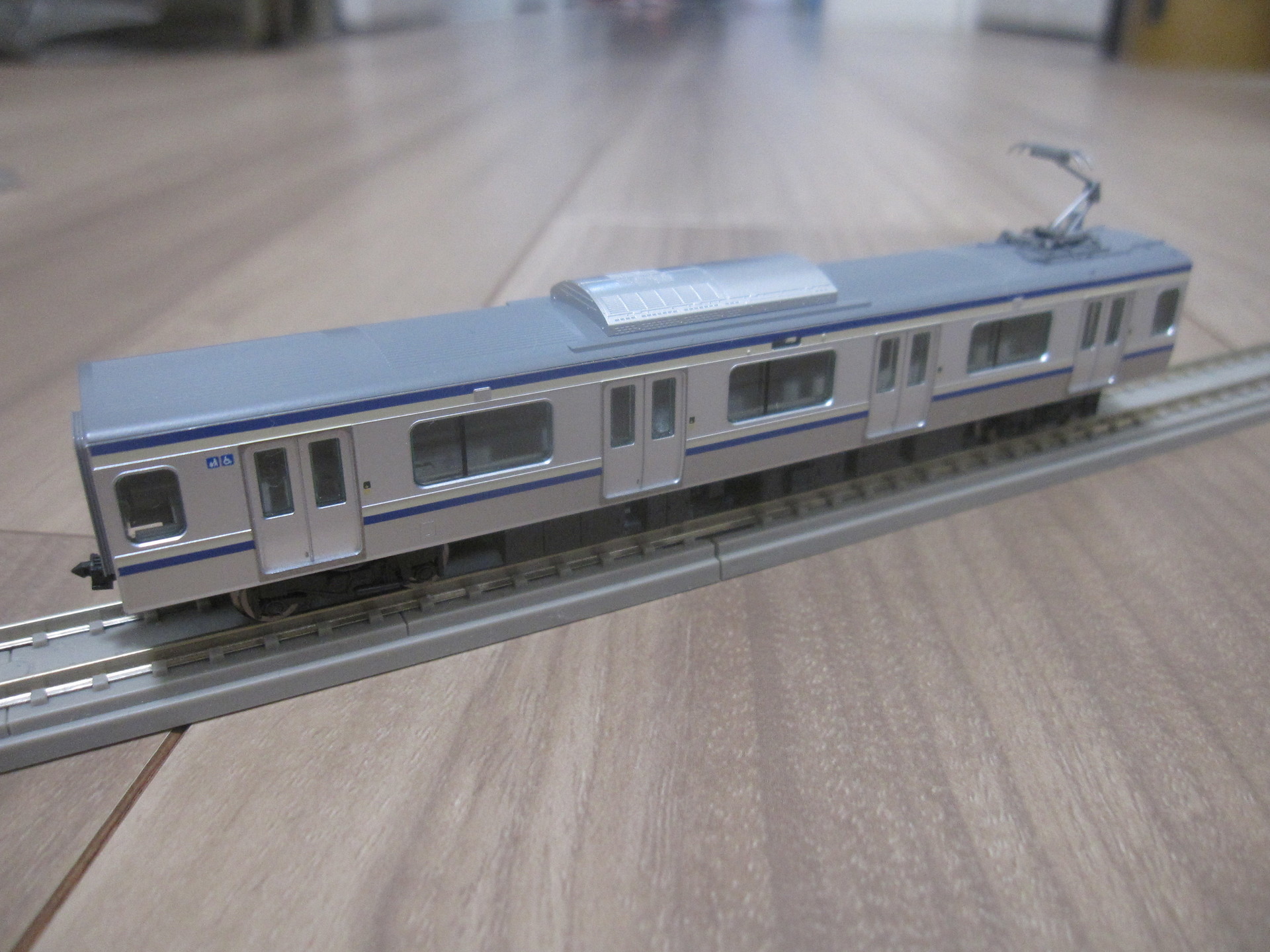 これからの主力です (tomix E235系1000番台 入線