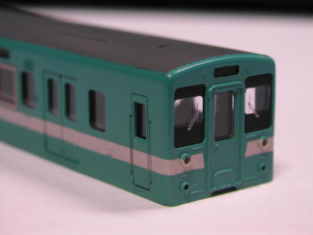 窓ガラスを付けましょう～♪ (105系 和歌山更新 その10