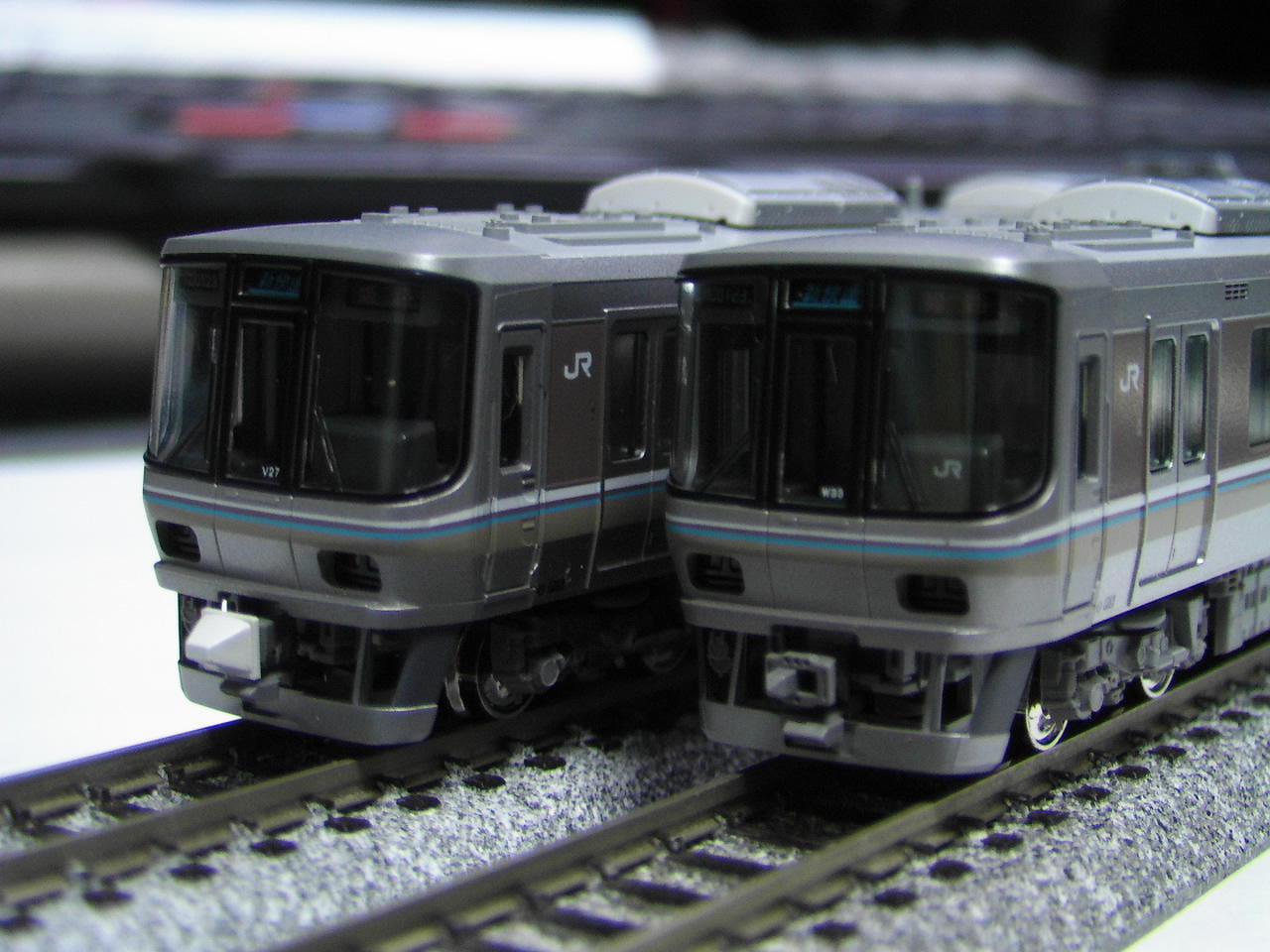 KATO 223系2000番台(一次車)・1000番台(二次車) 入線♪: T．O．重工の鉄道模型作成日誌