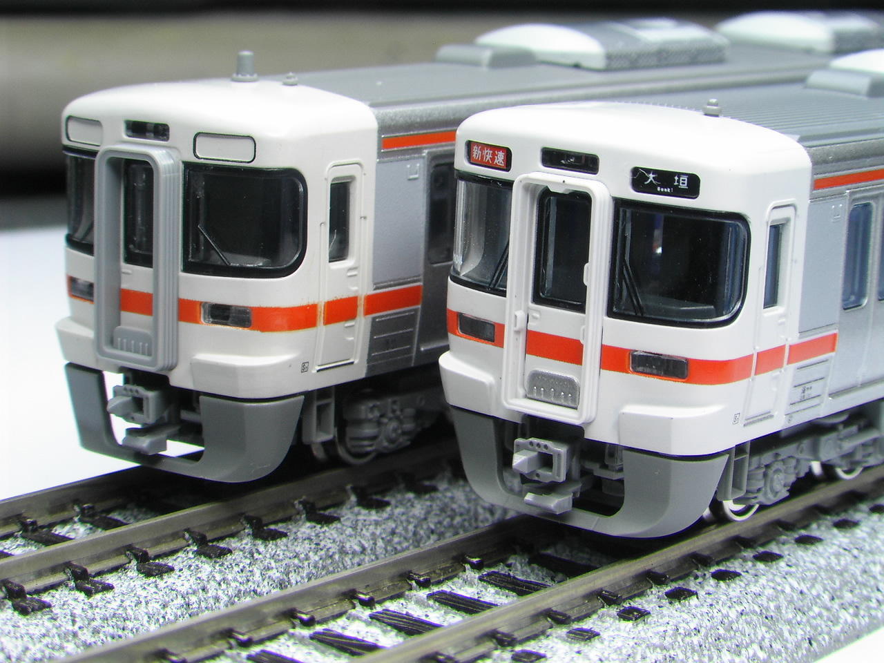 走り」は新幹線並み？ (KATO 313系5000番台入線): T