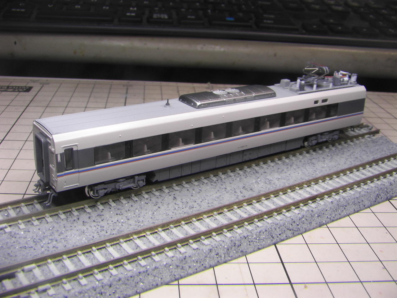 転向して輸送力アップ? (KATO 681系 しらさぎ 入線): T 転向して輸送力アップ? (KATO 681系 しらさぎ 入線): T