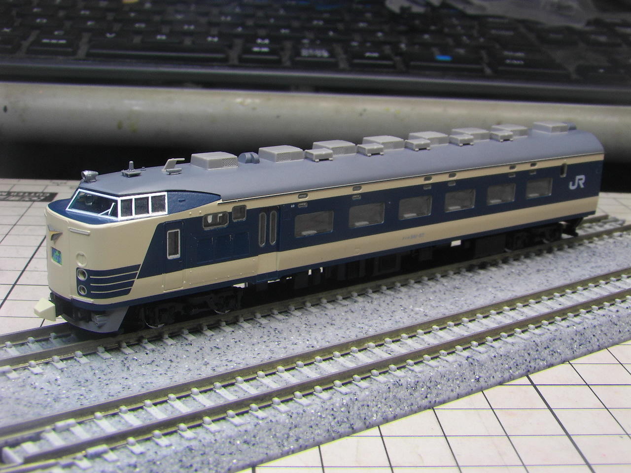 昔は“高嶺の花”でした！ (ｔｏｍｉｘ ＪＲ５８３系 きたぐに・国鉄色 入線): Ｔ．Ｏ．重工の鉄道模型作成日誌